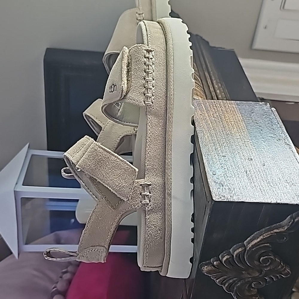 UGG Goldenstar